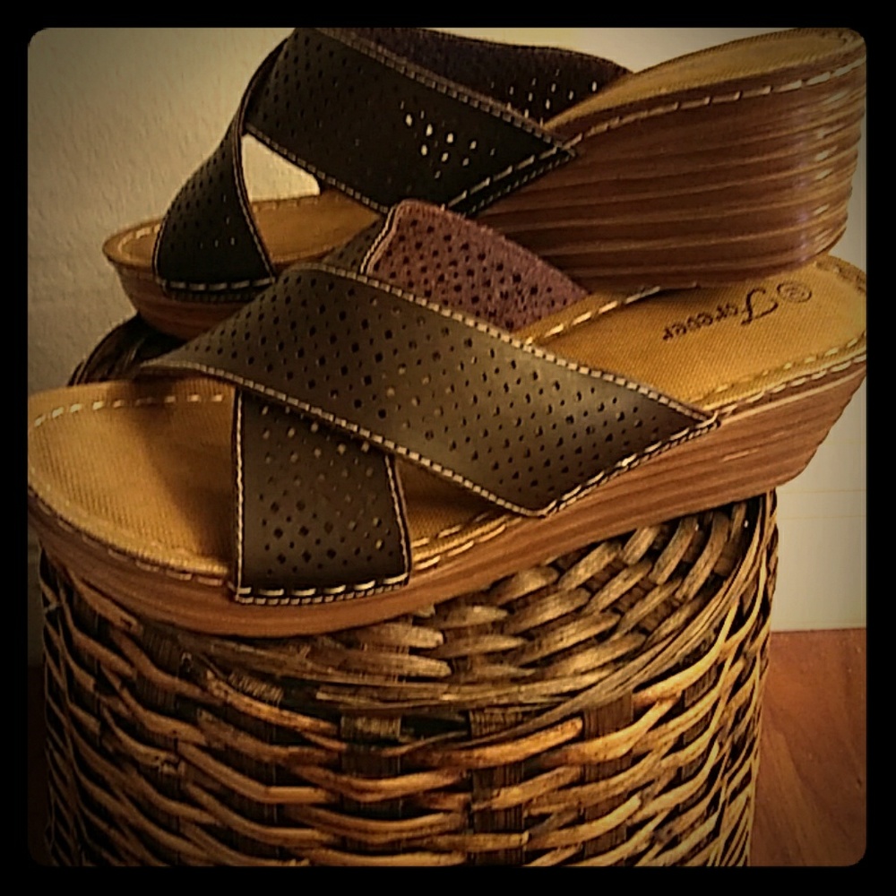 Wedged Sandals
